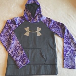 Under Armour sweatshirt (size youth Large)